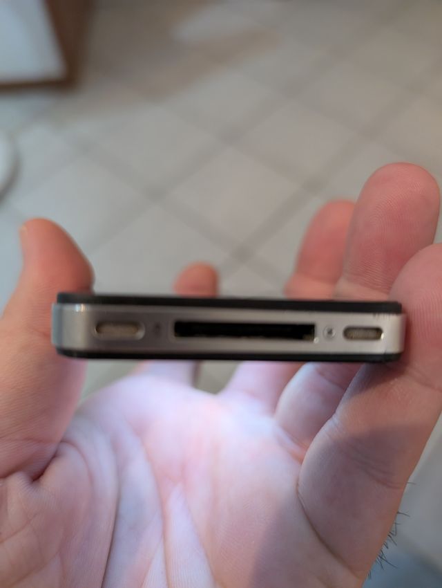 iPhone 4 Black - Apple