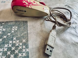 Mouse Cherry Lady - Vintage años 2010