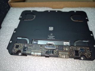 Touchpad plateado para portátil