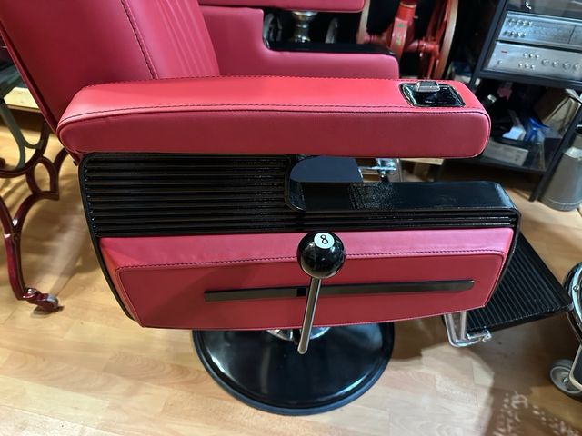 Sillón Barbero Rojo Vintage