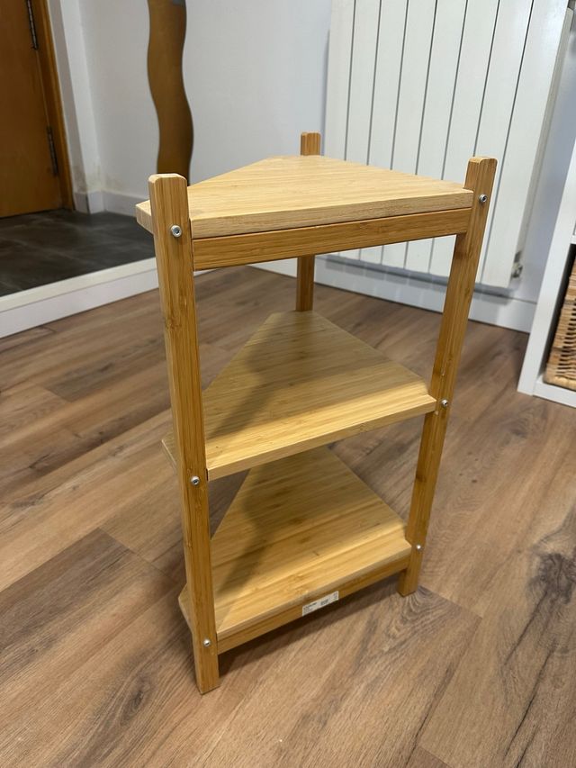 Estantería triangular Ikea RAGRUND