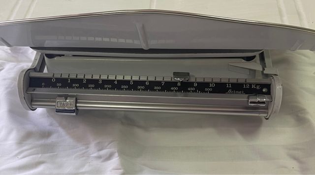 Bascula para bebé y mascotas hasta 12kg -