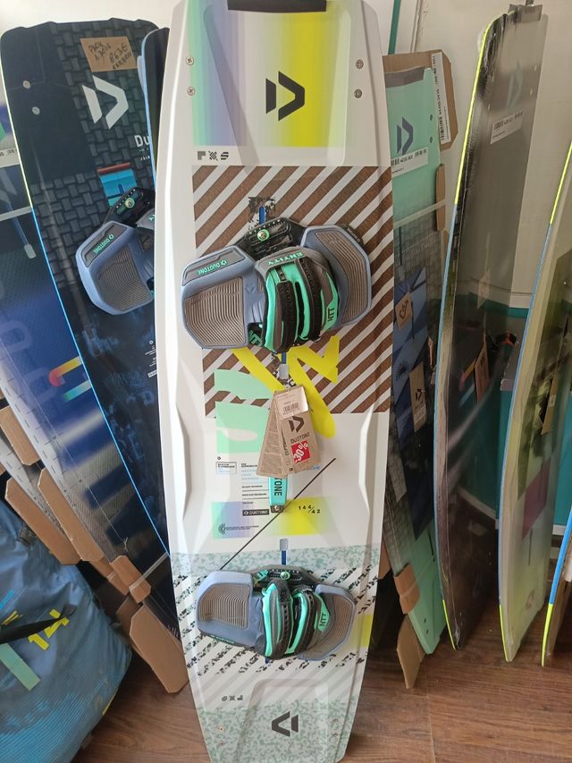 Tabla kitesurf Duotone Select 144/42
