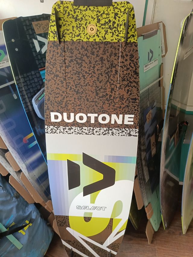 Tabla kitesurf Duotone Select 144/42