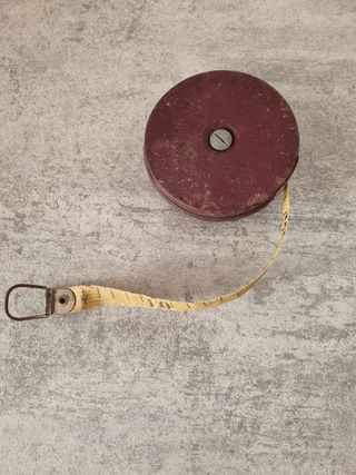 Cinta métrica antigua