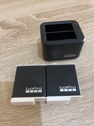Cargador GoPro + 2 baterías