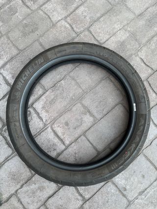 Neumático Michelin 110/80R19
