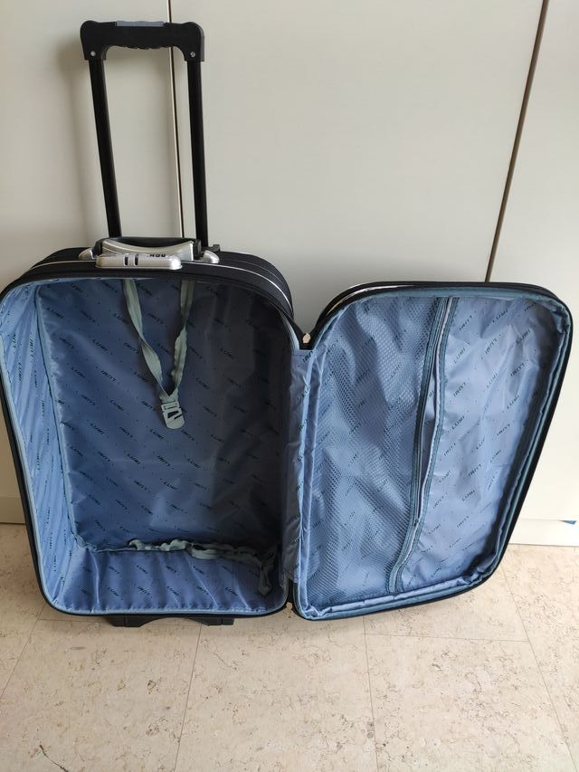 Valigia Trolley LUMI nera