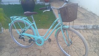 Bicicleta B'Twin vintage celeste