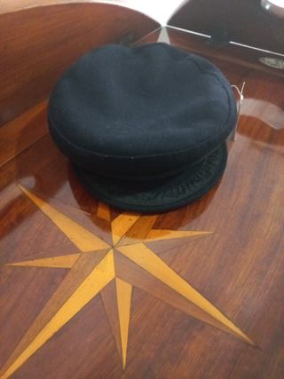 Gorra marinera azul, capitán