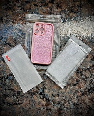 2 Fundas iPhone 13 Pro + protector