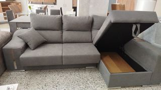 Sofá chaiselongue gris.  Espectacular promoción