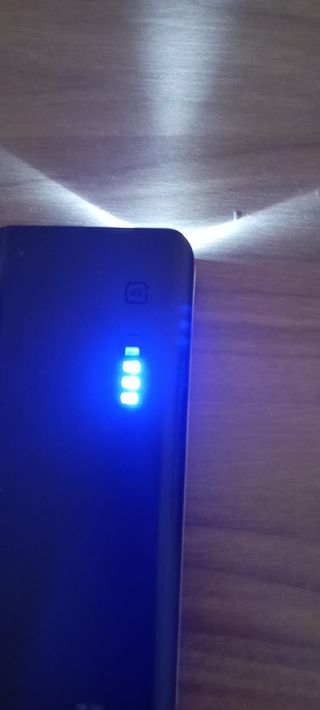 Powerbank Trust - Batteria portatile