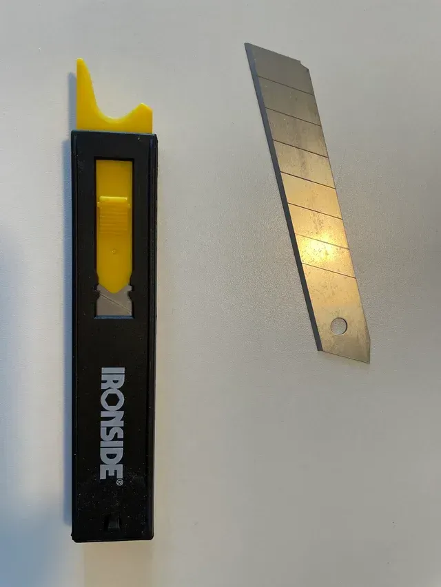 Blister 10 cuchillas cúter 18mm Ironside