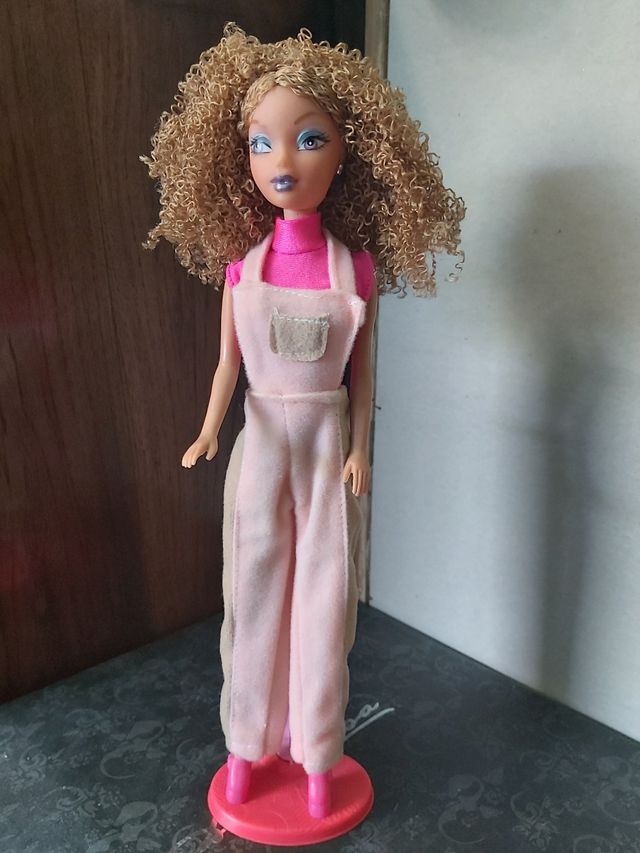 Muñeca My Scene Mattel - Pelo Rizado