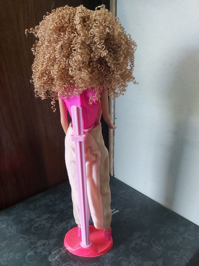 Muñeca My Scene Mattel - Pelo Rizado