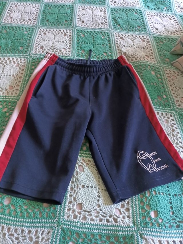 Chándal Atocha: Negro-Rojo