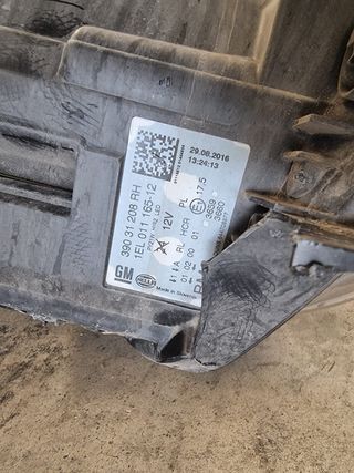 Faro Derecho Opel Insignia 