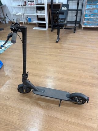 Xiaomi Mi Scooter Essential