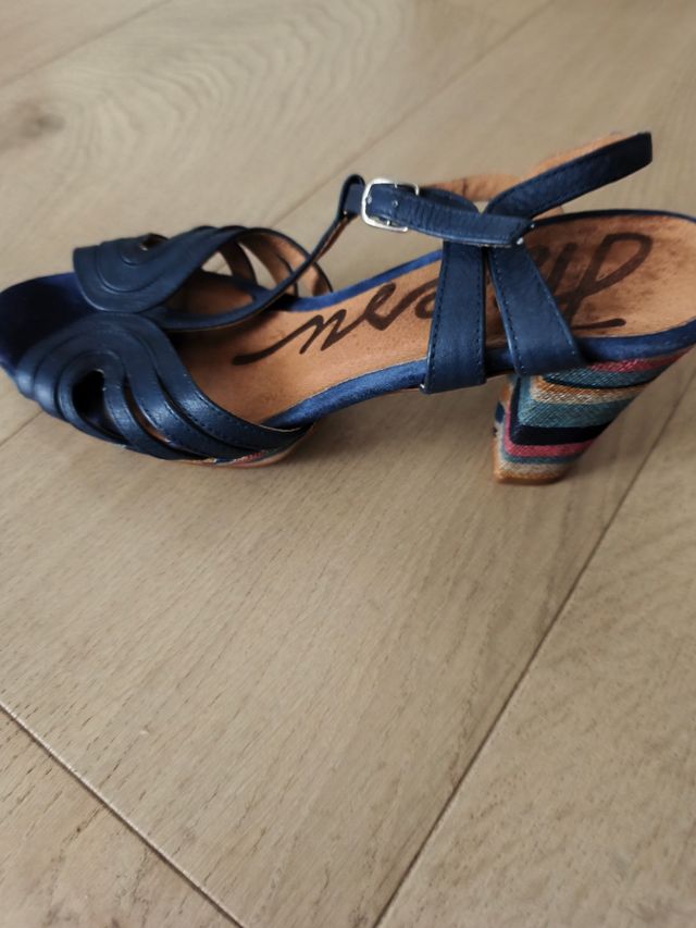 Zapatos Fresu tacón azul - 38