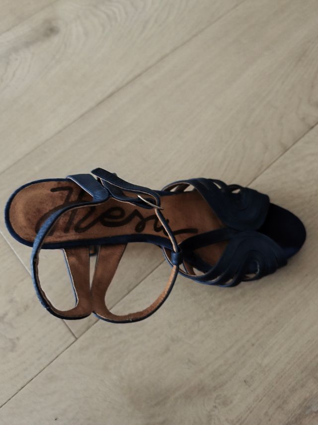 Zapatos Fresu tacón azul - 38