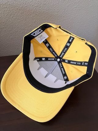 Gorra amarilla VZLA