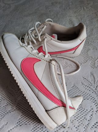 Zapatillas NIKE blancas y rosas - 36