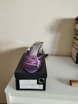 Sandalias tacón morado nº37