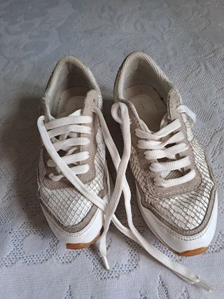 Zapatillas Zara blancas - talla 36