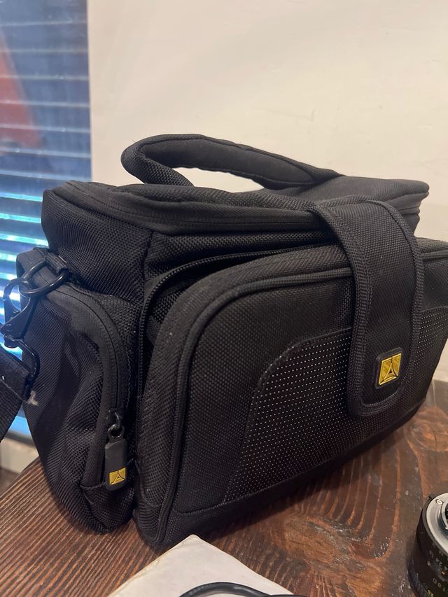 Nikon D300s + 50mm f/1.8 + accessori