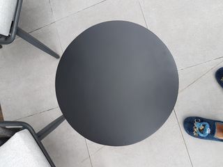 Centro da giardino nero Kave Home Mesa