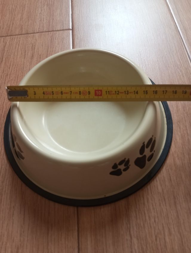 2 Comederos Mascotas - Perro Gato, son de metal