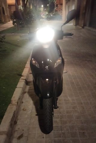 Peugeot Tweet 125cc - 2017