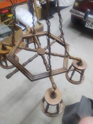 Lampara antigua de madera