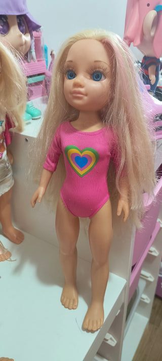 Muñeca Nancy - Vestido estampado