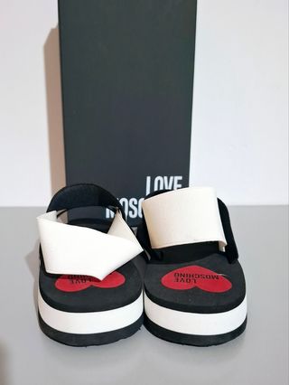 Sandali Love Moschino - neri e bianchi