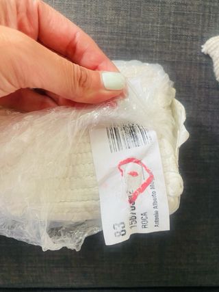 Alfombra Zara Home gris y blanca 95x159cm