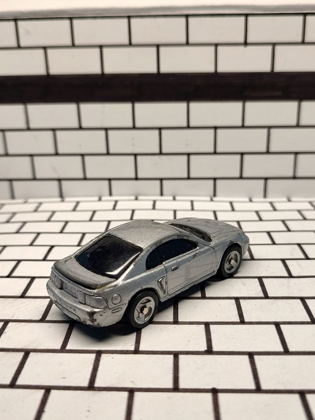 Macchinina Ford Mustang Maisto