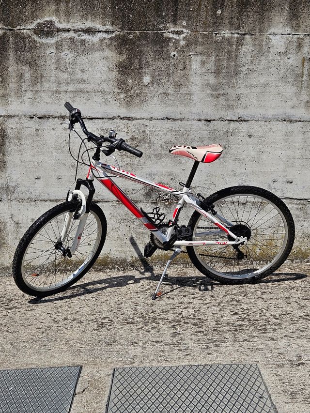 Bici da bambino VERTICAL 20" nuova