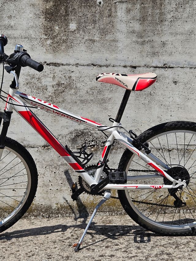 Bici da bambino VERTICAL 20" nuova