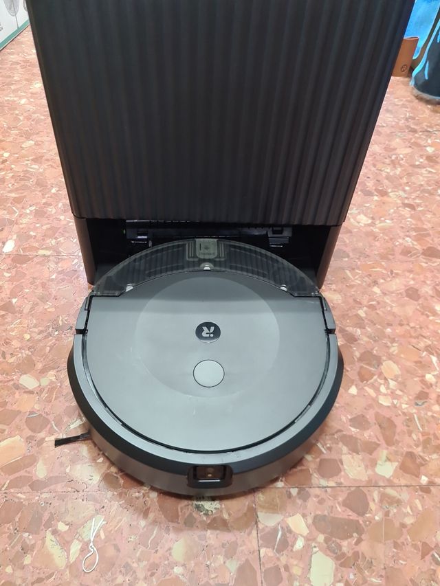 iRobot Roomba Combo 10 MAX + Base AutoWash nuevo