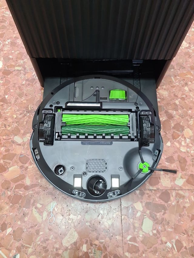 iRobot Roomba Combo 10 MAX + Base AutoWash nuevo