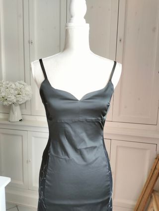 Abito nero elegante
Made in Italy 