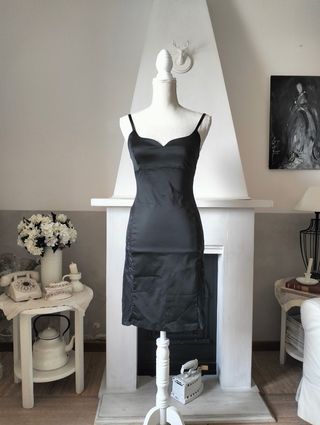 Abito nero elegante
Made in Italy 
