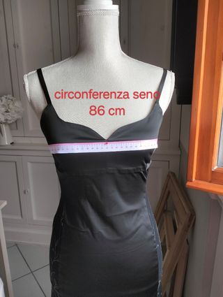 Abito nero elegante
Made in Italy 