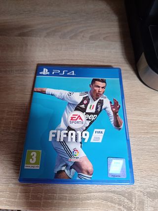 PS4 (PlayStation 4) F1 2018 y fifa19