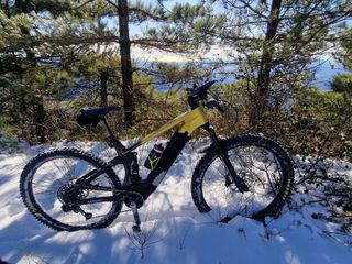 Bicicleta eléctrica Berria Mako GT