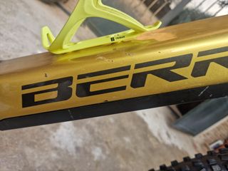 Bicicleta eléctrica Berria Mako GT