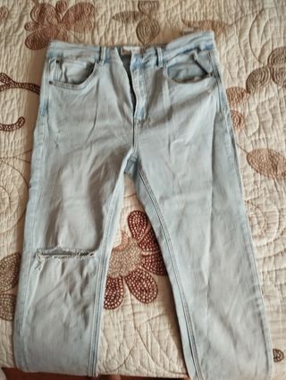 Pantalones Stradivarius -talla 44