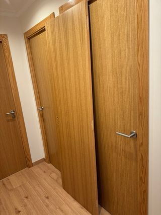 Puerta maciza madera NUEVA - Interior